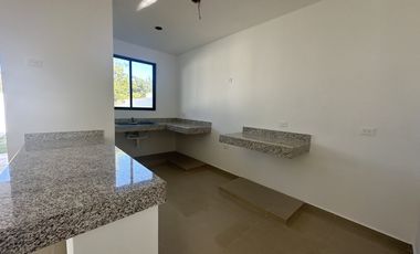 CASA DE 3 RECÁMARAS CON ALBERCA EN PRIVADA