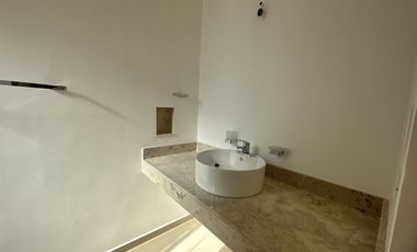 CASA DE 3 RECÁMARAS CON ALBERCA EN PRIVADA