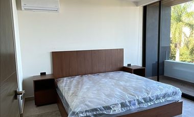 Renta Departamento Amueblado de 1 recámara en Varanta!