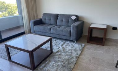 Renta Departamento Amueblado de 1 recámara en Varanta!