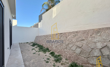 Casa en venta en Valle Escondido
