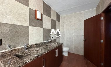 RENTA CASA USO MIXTO ZONA CERRO DEL TESORO