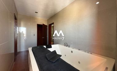 RENTA CASA USO MIXTO ZONA CERRO DEL TESORO