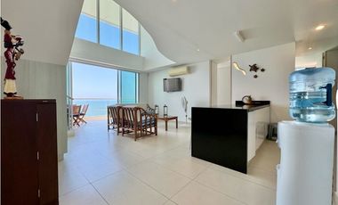 Apartamento duplex en venta con vista la mar