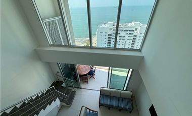 Apartamento duplex en venta con vista la mar