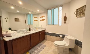 Venta | Departamento de 5 recámaras en Bay View Grand | pie de playa