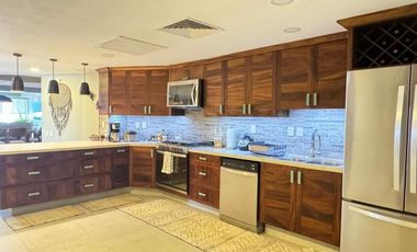 Venta | Departamento de 5 recámaras en Bay View Grand | pie de playa