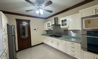 Casa en Fracc. Privado en Venta.