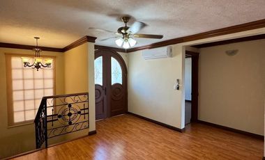 Casa en Fracc. Privado en Venta.