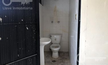 Oficina en renta en planta alta ubicada en calle Hidalgo y Bravo,  Col. Centro, en Coatzacoalcos, Veracruz.