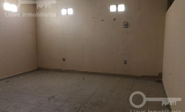 Oficina en planta alta en renta ubicada en Zaragoza, entre Aldama y Abasolo, Col. Centro, Coatzacoalcos, Veracruz.