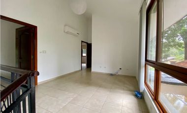 ALQUILER CASA EN CAMINO DE CRUCES  O VENTA  CERCA CLAYTON MLD