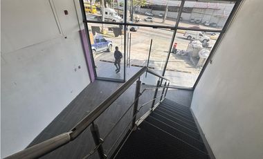 LOCAL / TUMBA MUERTO / MIDTOW PLAZA / 110M2 / VACIO / PLANTA BAJA