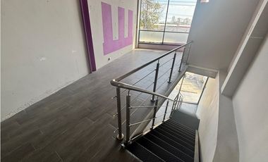 LOCAL / TUMBA MUERTO / MIDTOW PLAZA / 110M2 / VACIO / PLANTA BAJA