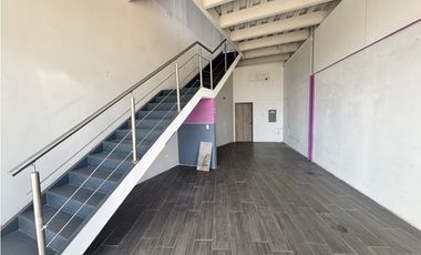 LOCAL / TUMBA MUERTO / MIDTOW PLAZA / 110M2 / VACIO / PLANTA BAJA