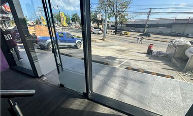 LOCAL / TUMBA MUERTO / MIDTOW PLAZA / 110M2 / VACIO / PLANTA BAJA