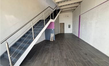 LOCAL / TUMBA MUERTO / MIDTOW PLAZA / 110M2 / VACIO / PLANTA BAJA