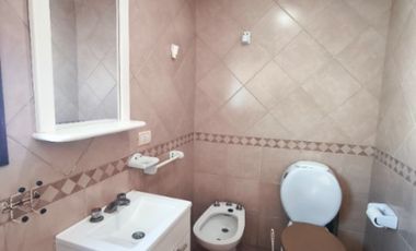 PH en Alquiler en Sarmiento