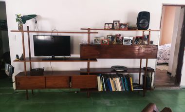 Casa quinta de 8 ambientes con pileta y 4 hectareas de parque