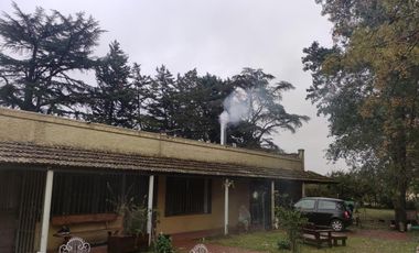 Casa quinta de 8 ambientes con pileta y 4 hectareas de parque