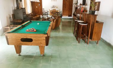 Casa quinta de 8 ambientes con pileta y 4 hectareas de parque