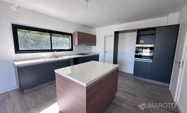 CASA EN VENTA EN SAN MATIAS - MAROTO PROPIEDADES-