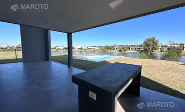 CASA EN VENTA EN SAN MATIAS - MAROTO PROPIEDADES-