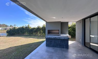 CASA EN VENTA EN SAN MATIAS - MAROTO PROPIEDADES-