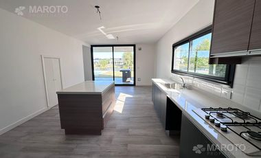 CASA EN VENTA EN SAN MATIAS - MAROTO PROPIEDADES-