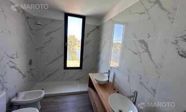 CASA EN VENTA EN SAN MATIAS - MAROTO PROPIEDADES-