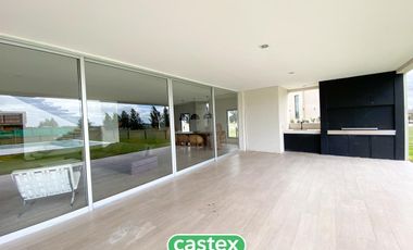 Casa de 3 dormitorios en venta en Terralagos, Canning