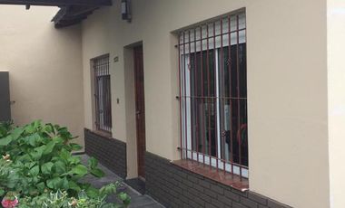 Casa en venta - 4 Dormitorios 2 Baños - 360Mts2 - Miramar