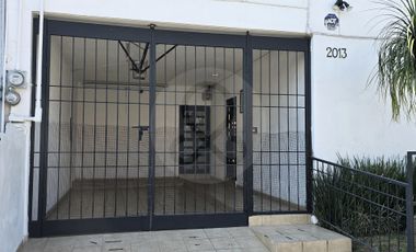 Casa uso de suelo en venta en Fraccionamiento Jardines del Country