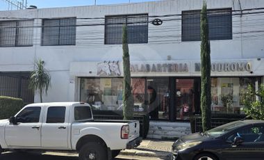 Casa uso de suelo en venta en Fraccionamiento Jardines del Country
