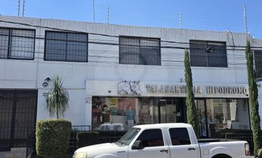 Casa uso de suelo en venta en Fraccionamiento Jardines del Country