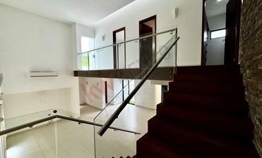 Casa en esquina EN VENTA en Residencial SAN PATRICIO, Campestre.