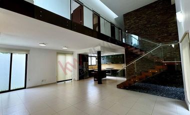 Casa en esquina EN VENTA en Residencial SAN PATRICIO, Campestre.