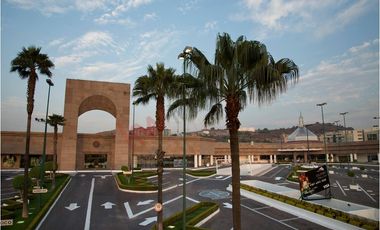 Renta de Local Comercial en Plaza Rotterdam Perinorte – Frente a Galerías Perinorte