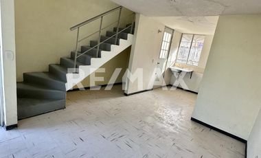 CASA EN RENTA - (3)