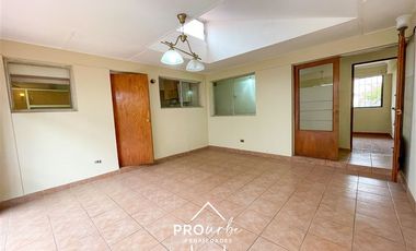 Casa en Venta en JOSE ORTEGA Y GASSET BUEN TERRENO