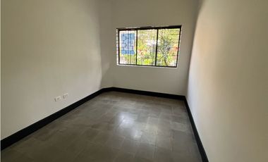CASA RENTA BARRIO LAURELES