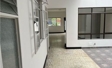CASA RENTA BARRIO LAURELES