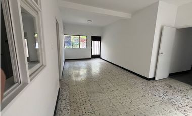 CASA RENTA BARRIO LAURELES