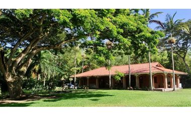 Hermosa finca colonial en venta - Rozo Palmira Valle Colombia
