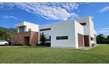 Casa en arriendo- Restrepo Meta