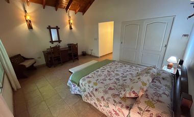 Venta - Casa - Barrio El Solar de Capilla - Exaltación de la Cruz