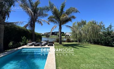 Casa en Venta 5 amb al Agua El Canton Zona Norte