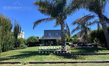 Casa en Venta 5 amb al Agua El Canton Zona Norte