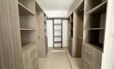 Hermosa Residencia de una Planta en Privada Residencial