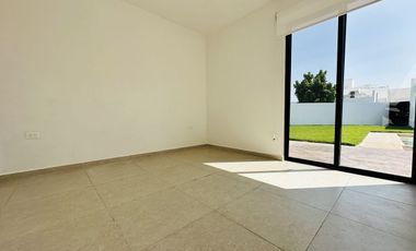 Hermosa Residencia de una Planta en Privada Residencial